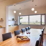 منزل ريفي Harbor House *