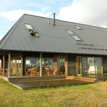 Harbor House Country house Lomala