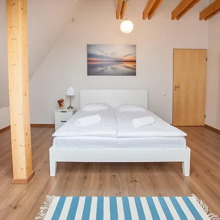 Landhuis Harbor House *