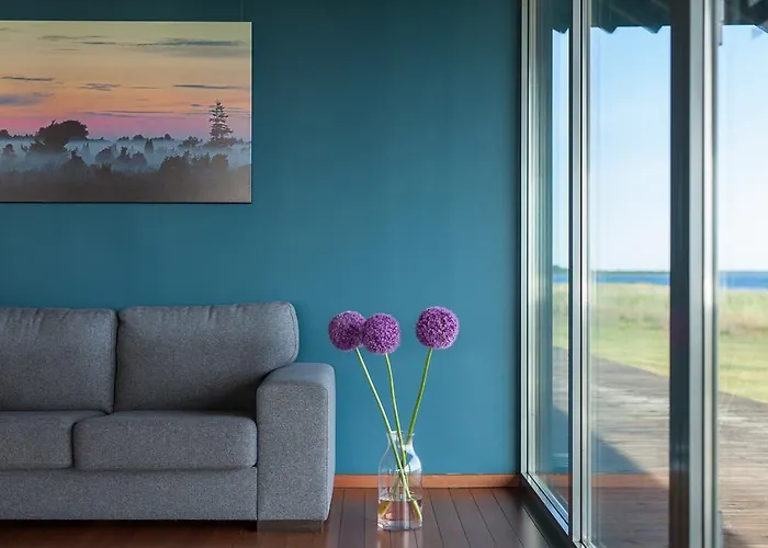 Harbor House Летний дом Lomala